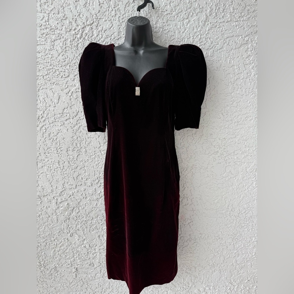 Vintage Cachet velvet burgundy cocktail evening dress 80’s size 3-4